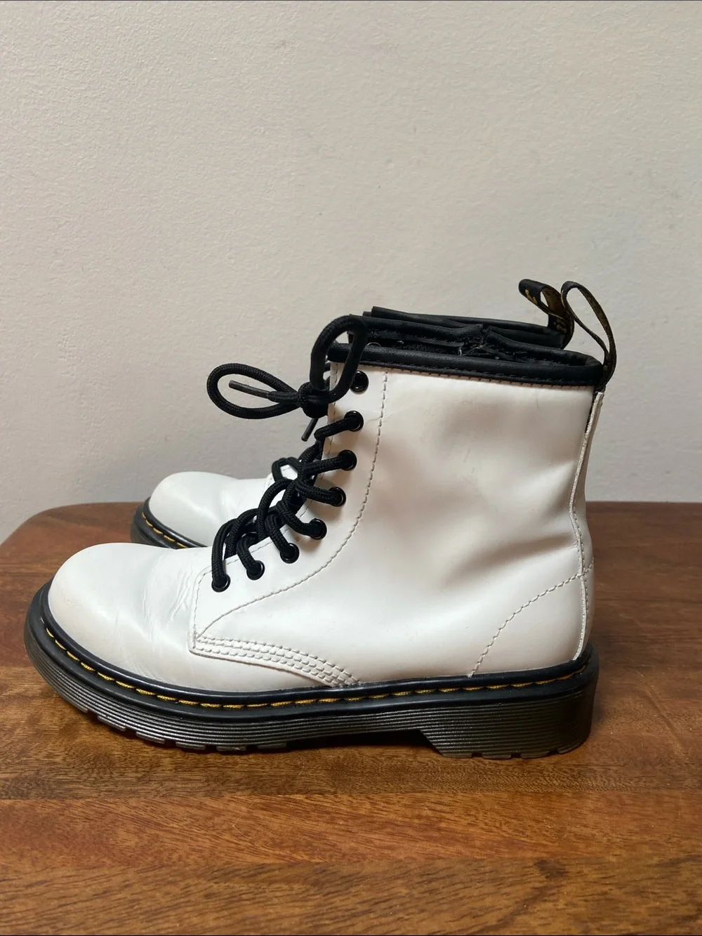Doc Martens 1460 White Juniors Size 2